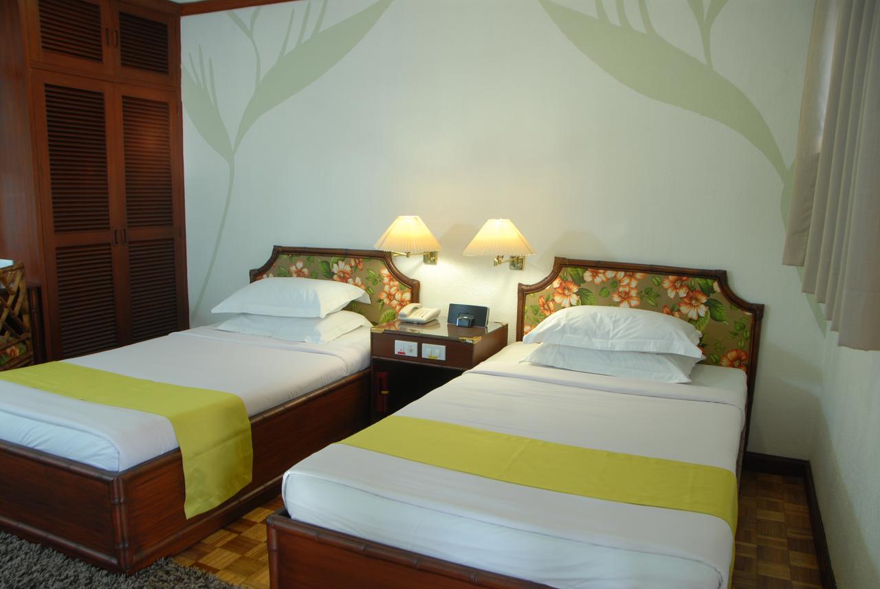 Oasis Hotel Анхелес Екстериор снимка